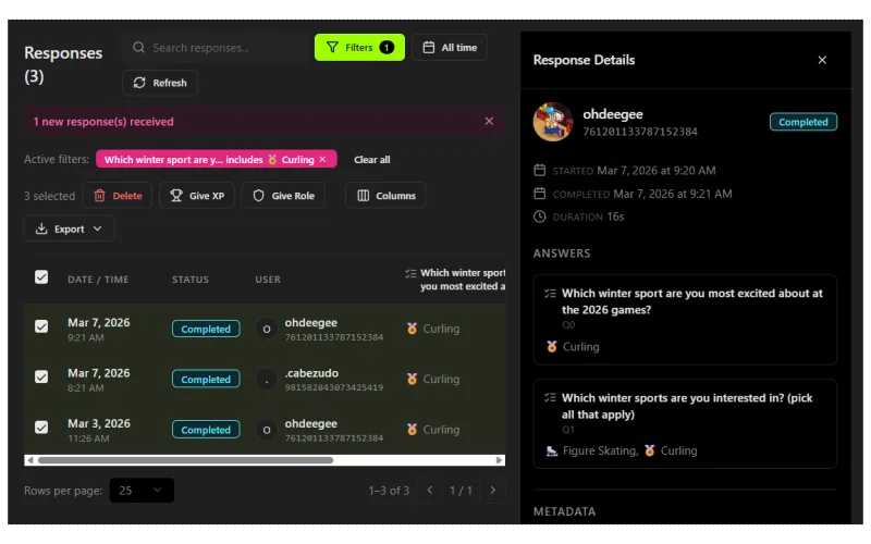 The results dashboard for an open-text question, showing an AI-generated summary alongside individual responses.